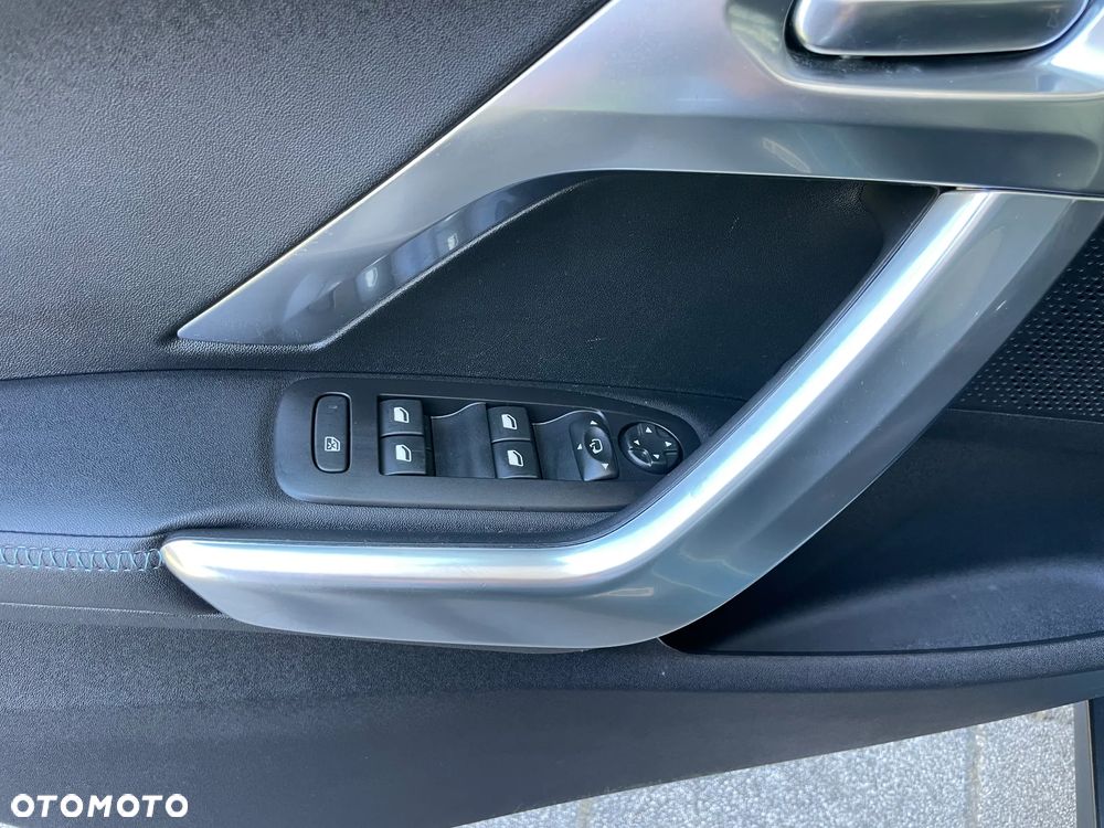 Peugeot 2008 PureTech 130 Allure - 15