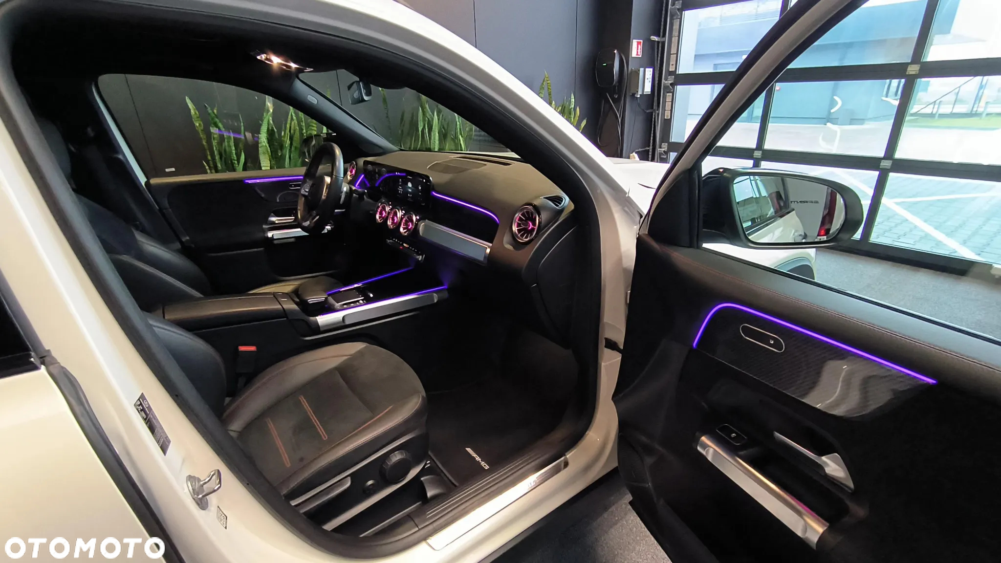 Mercedes-Benz GLB 200 d AMG Line 8G-DCT - 12