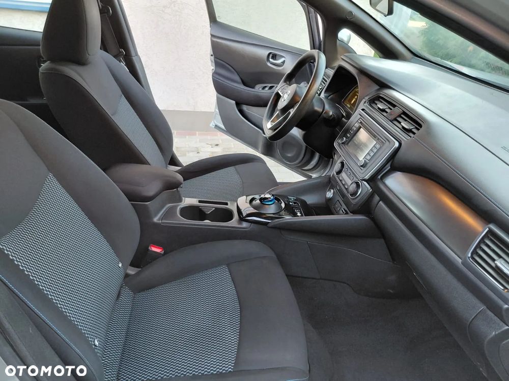 Nissan Leaf - 17