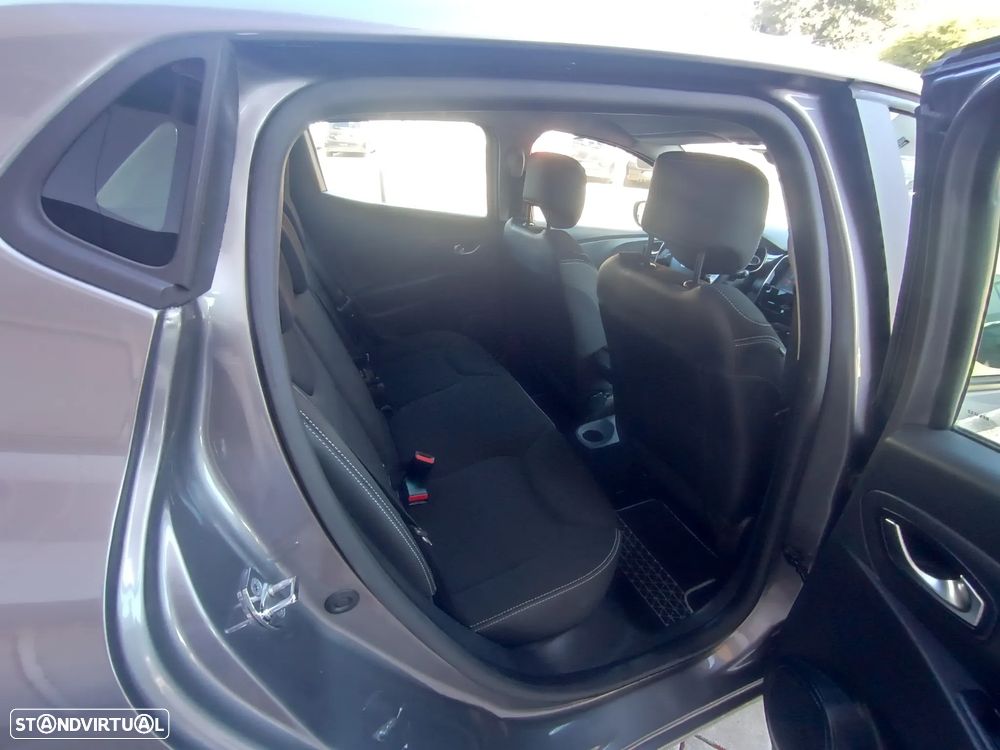 Renault Clio dCi 90 Dynamique - 20
