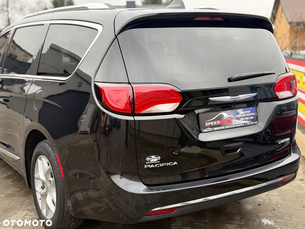 Chrysler Pacifica - 9