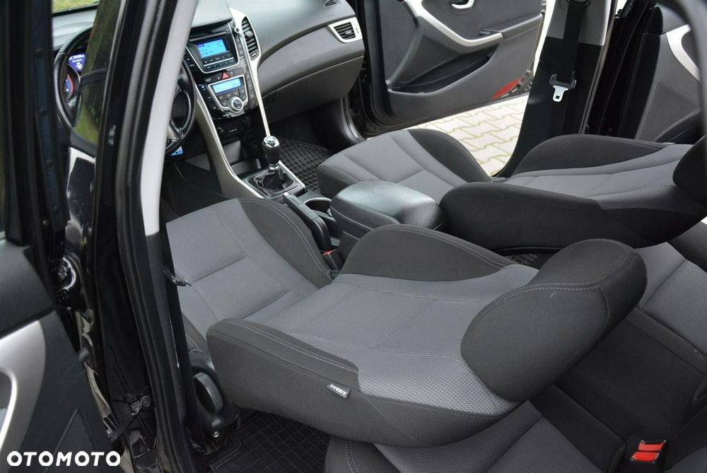 Hyundai i30 1.6 CRDi Comfort - 21