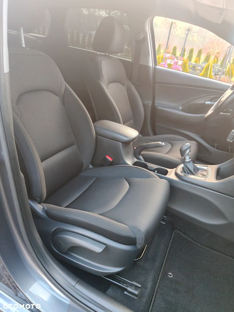 Hyundai i30 1.6 CRDI Select - 10