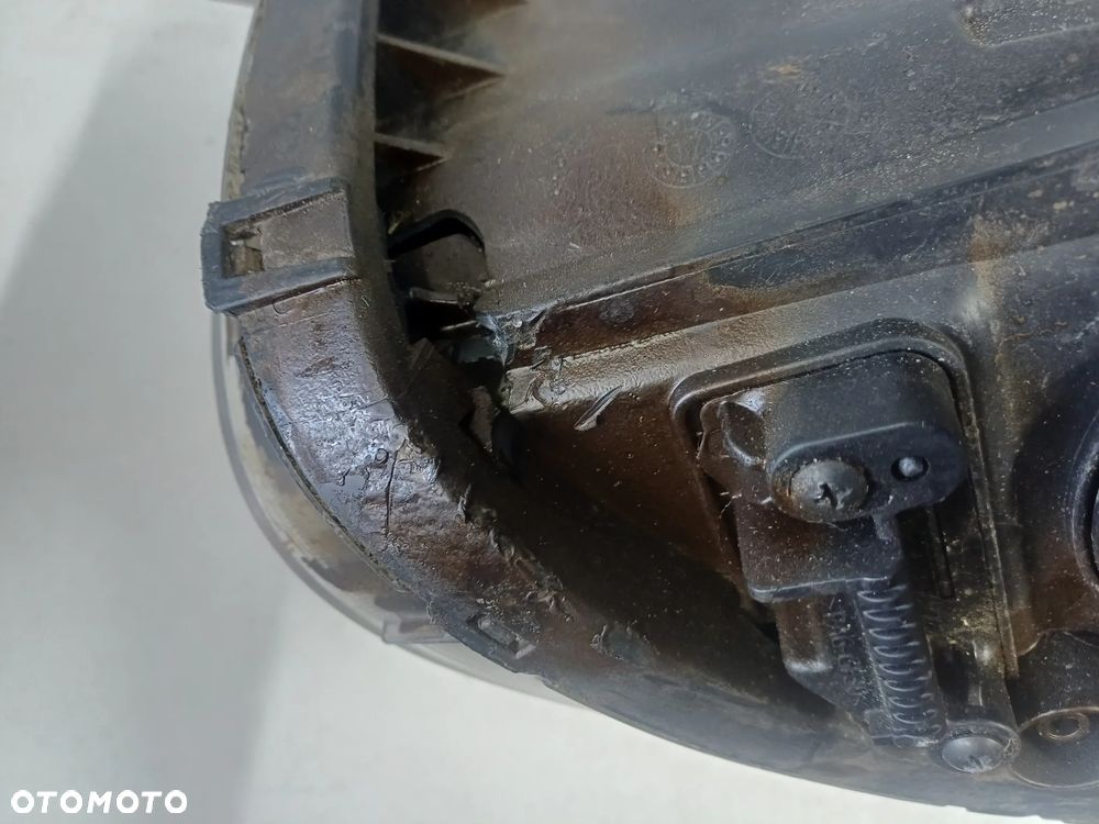 lampa prawy przod kia picanto III 3 17- europa - 13