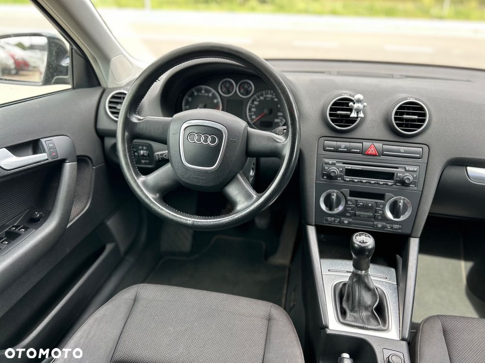 Audi A3 Sportback 1.6 Ambition - 16