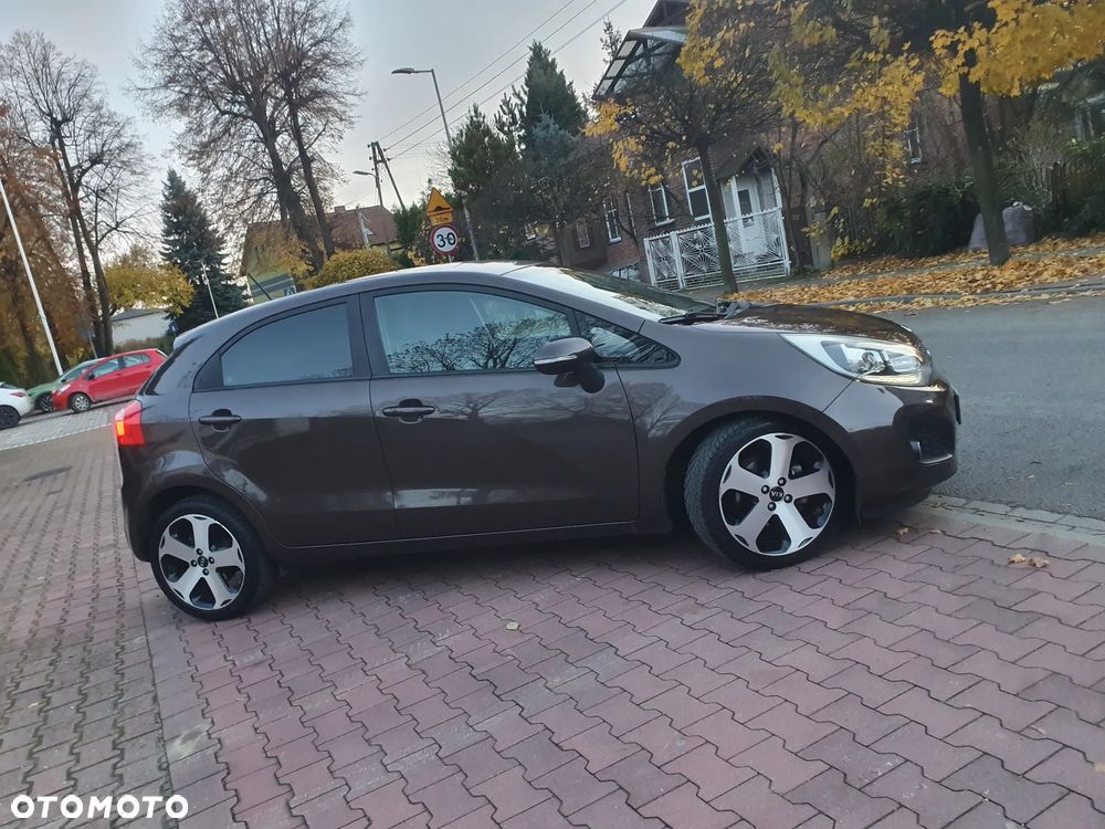 Kia Rio 1.4 XL Business Line - 5