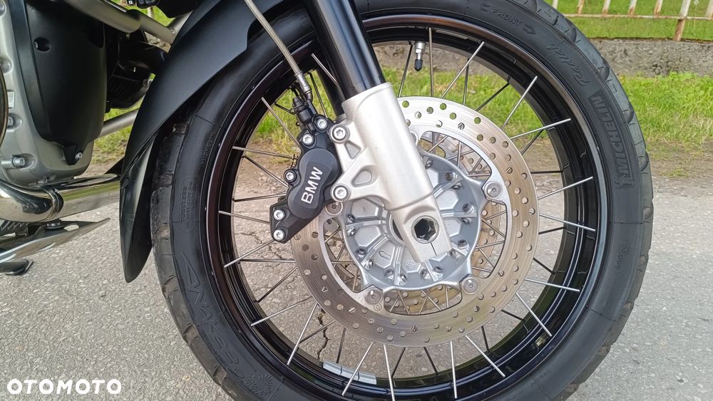 BMW R - 6