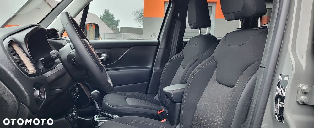 Jeep Renegade - 15