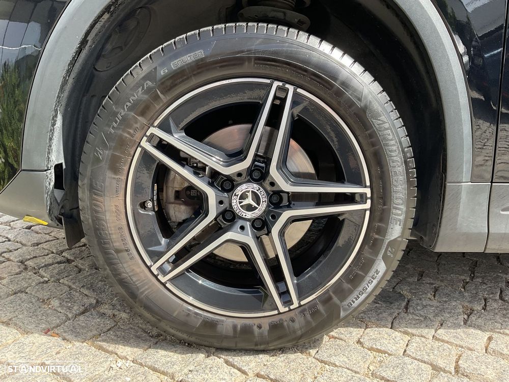 Mercedes-Benz GLA 200 d - 18