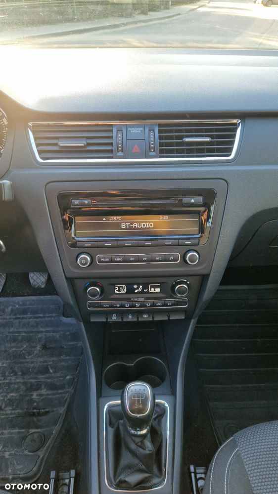 Skoda RAPID 1.6 TDI Elegance - 9