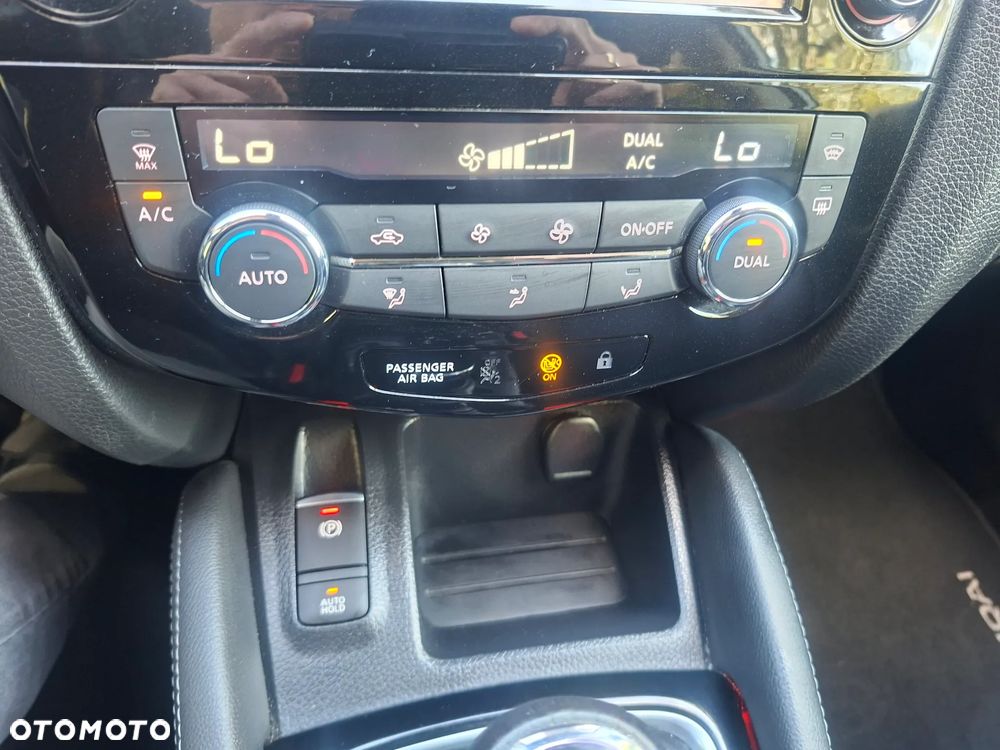 Nissan Qashqai 1.6 DIG-T Tekna - 34