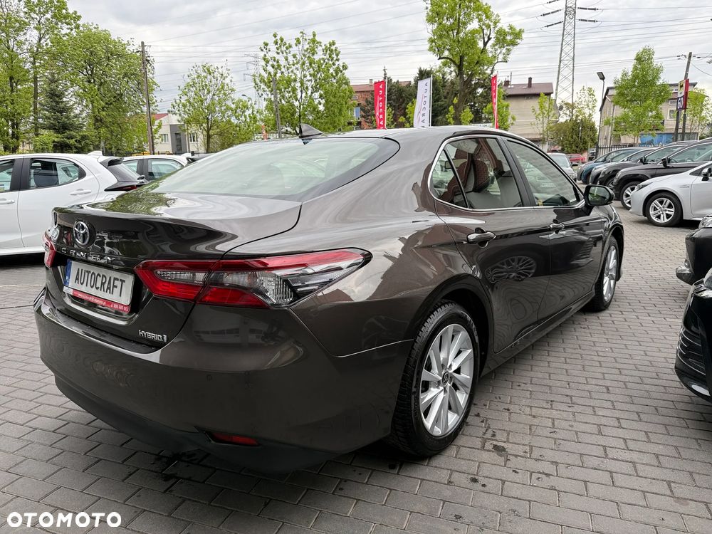 Toyota Camry 2.5 Hybrid Comfort CVT - 32