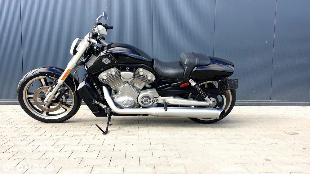 Harley-Davidson V-Rod Muscle - 9