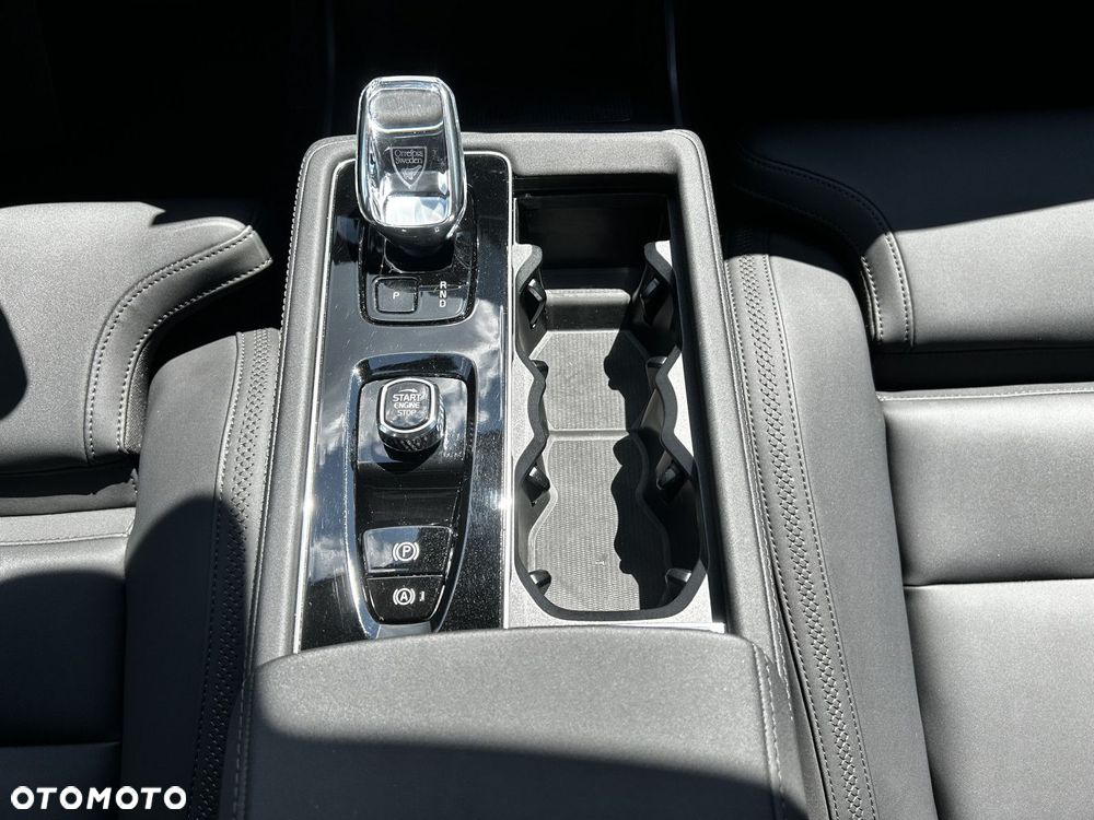 Volvo XC 90 - 16