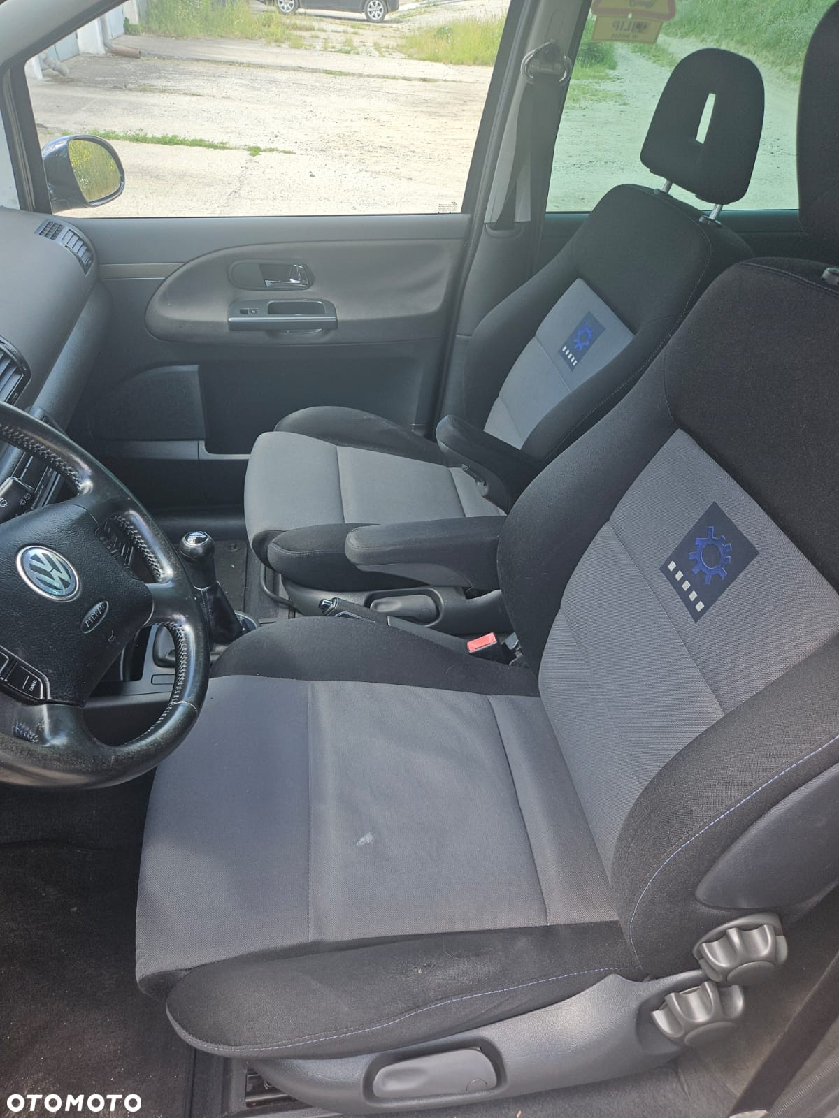 Volkswagen Sharan - 11