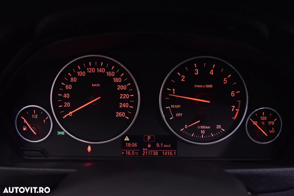 BMW Seria 3 320i Aut. - 10