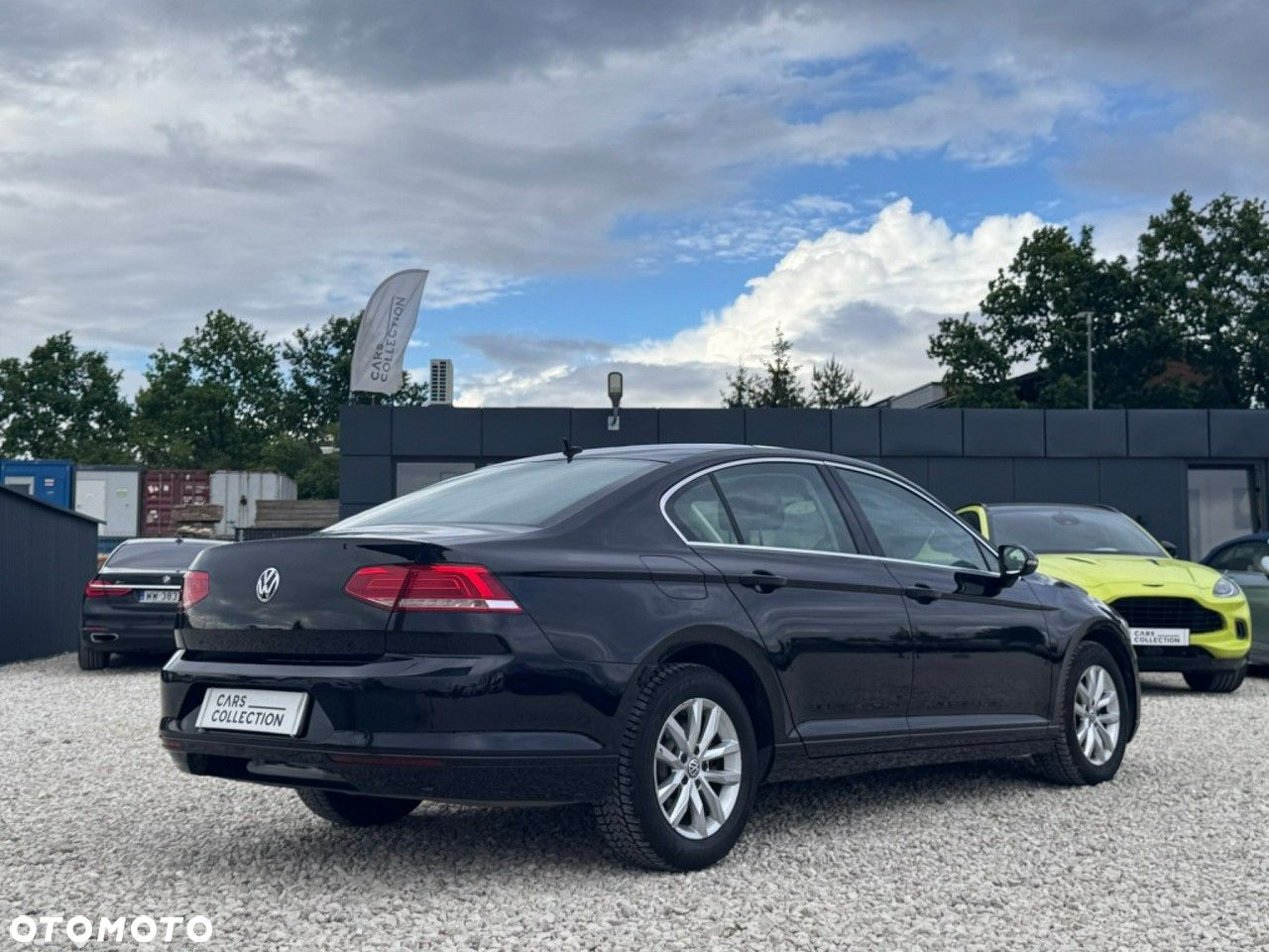 Volkswagen Passat - 4