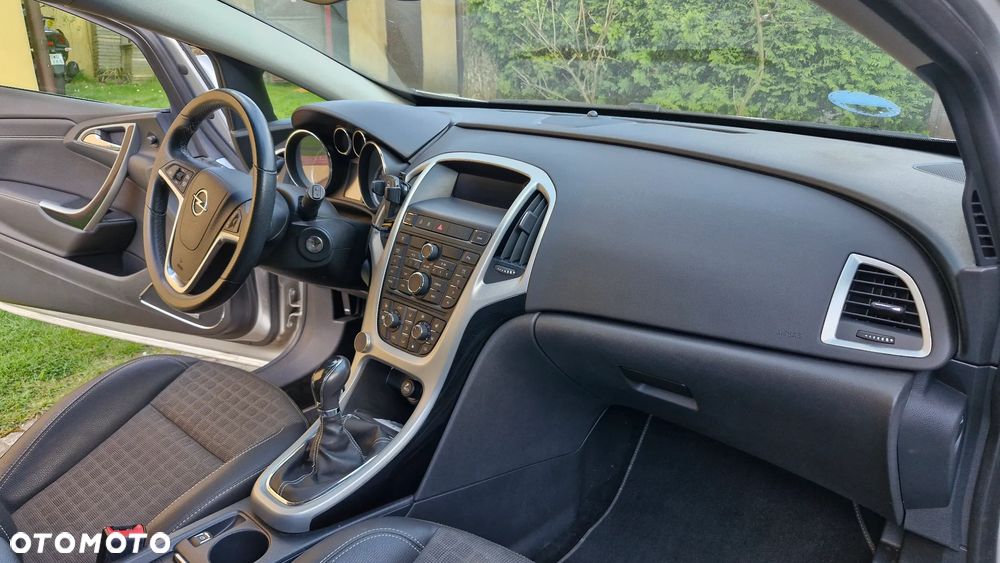 Opel Astra 1.6 Turbo Innovation - 8