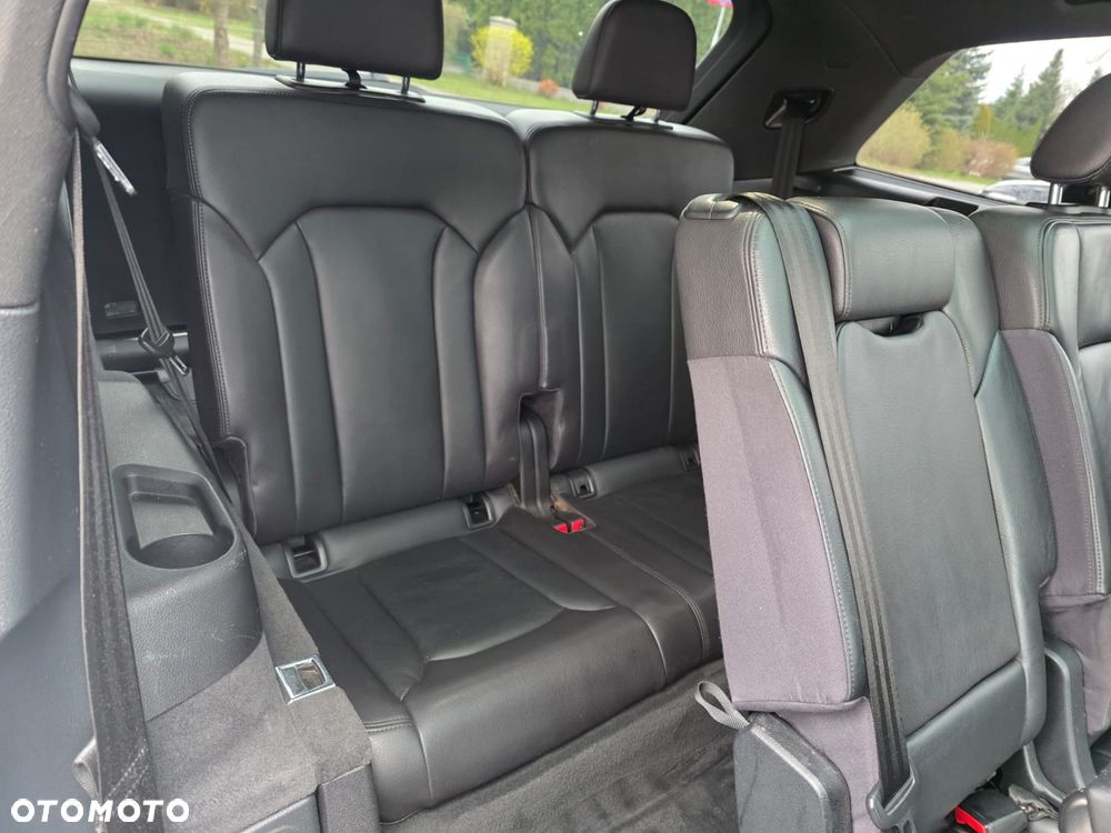 Audi Q7 3.0 TFSI Quattro Tiptronic - 23