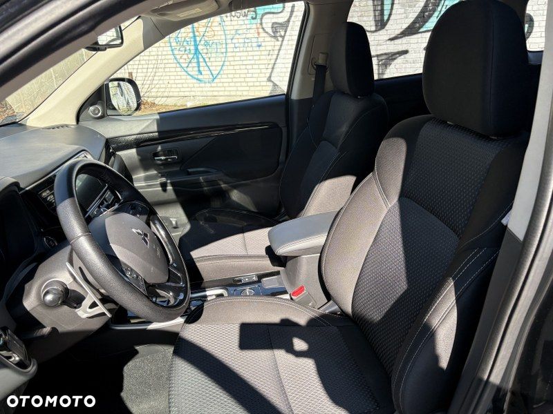 Mitsubishi Outlander 2.0 Intense + SDA 4WD CVT - 13