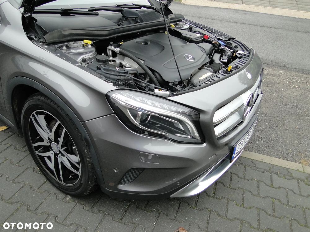 Mercedes-Benz GLA 250 4-Matic - 36