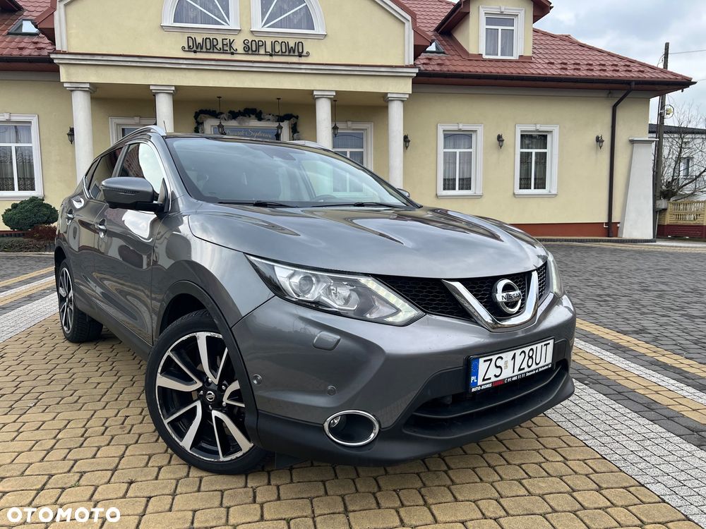 Nissan Qashqai 1.6 dCi Xtronic TEKNA+ - 1