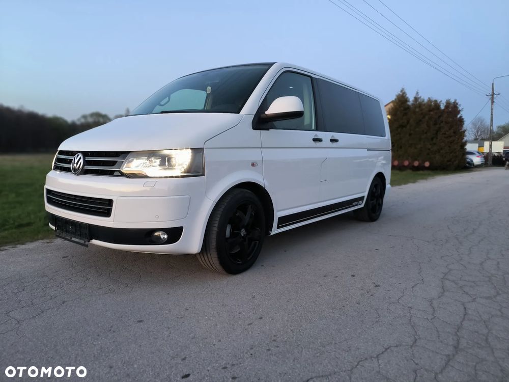 Volkswagen Multivan - 37