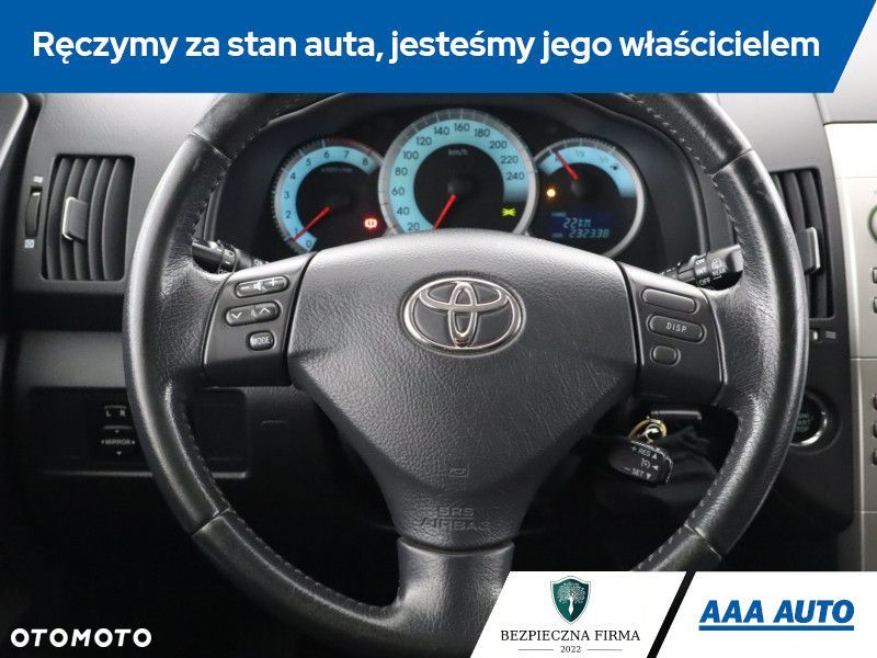 Toyota Corolla Verso - 17