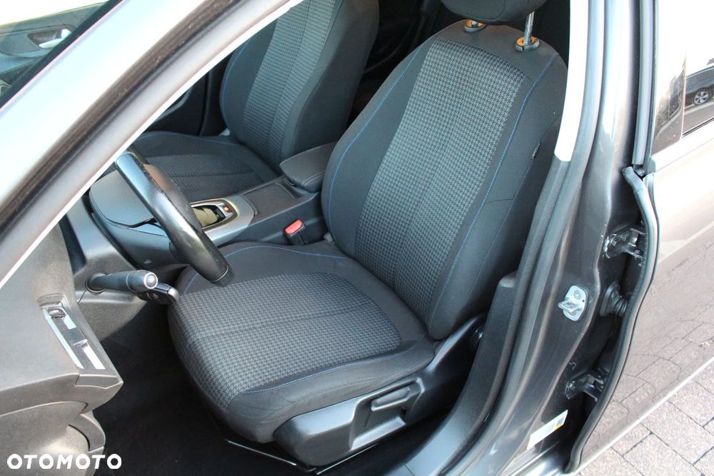 Peugeot 308 - 11