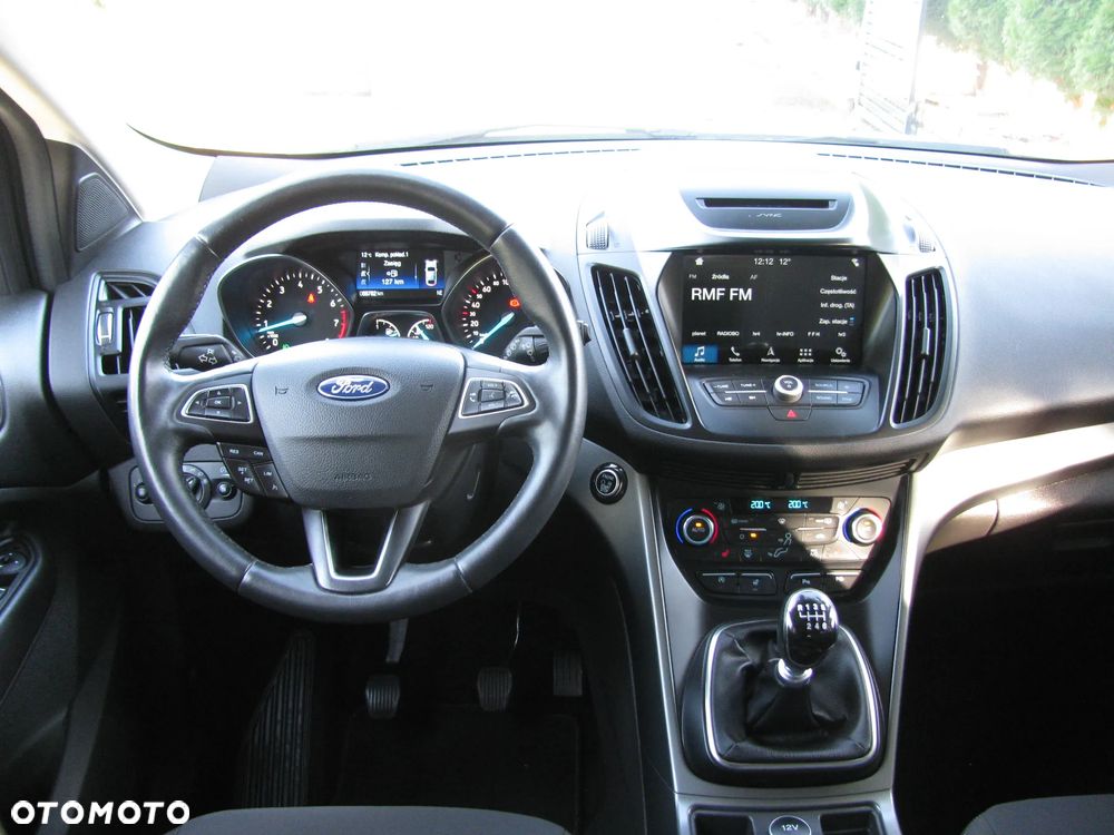 Ford Kuga 1.5 EcoBoost 2x4 Trend - 17