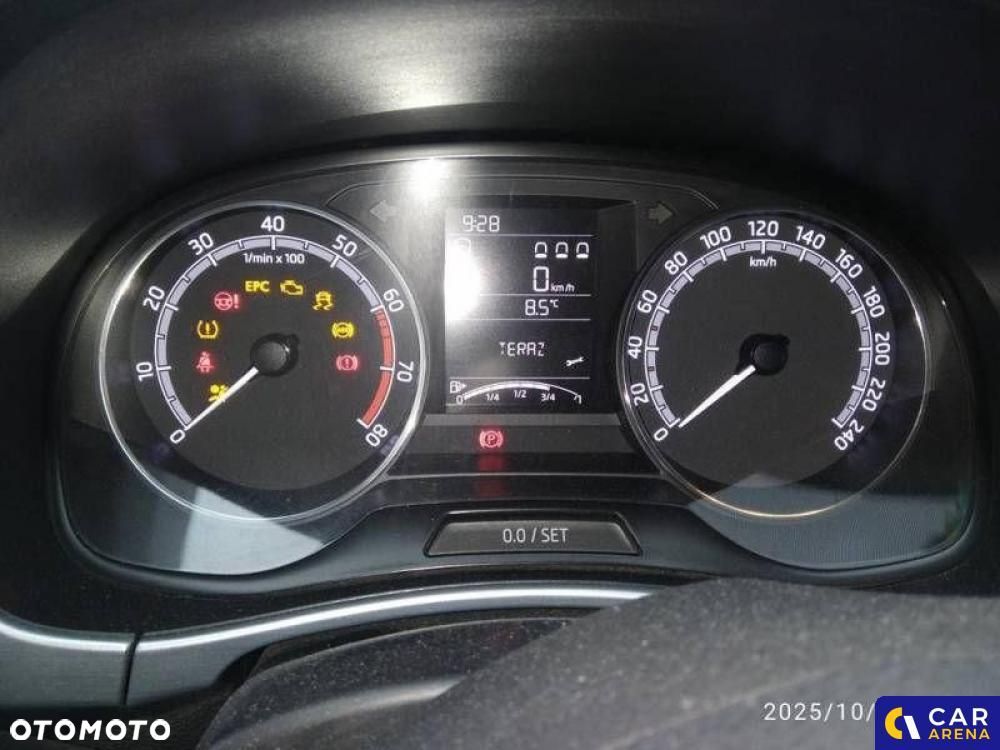 Skoda Fabia - 12
