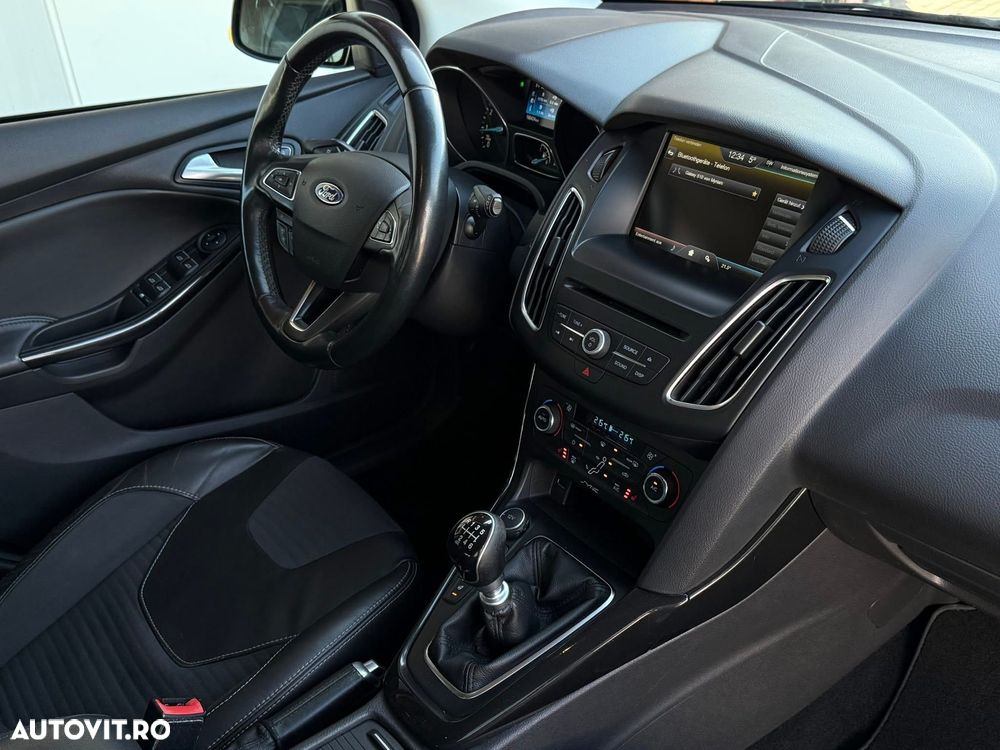 Ford Focus 1.0 EcoBoost Start-Stopp-System TITANIUM - 8
