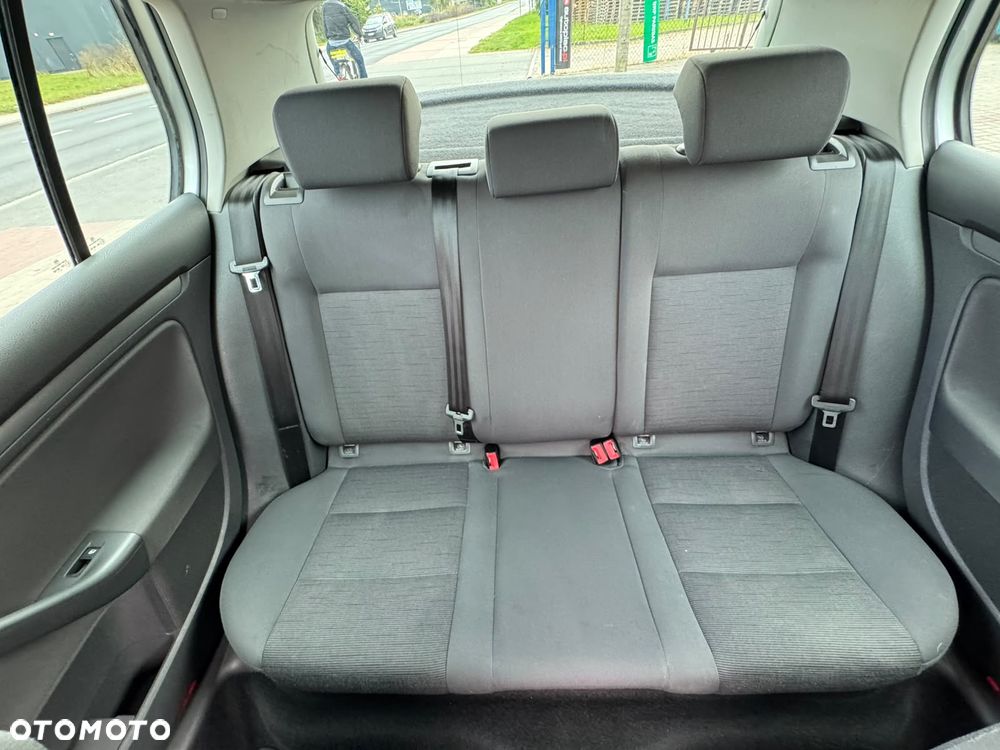 Volkswagen Golf - 18
