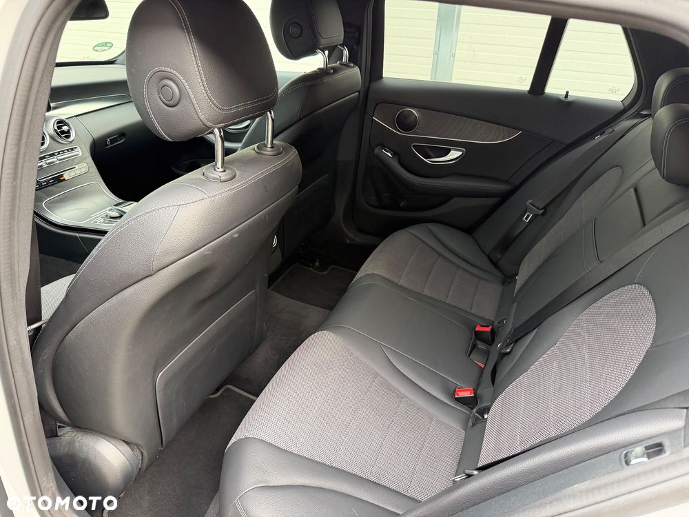 Mercedes-Benz Klasa C 220 d 9G-TRONIC Avantgarde - 9