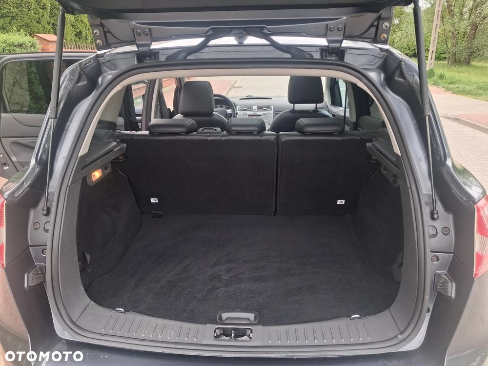 Ford Kuga 2.0 TDCi 2x4 Titanium - 19