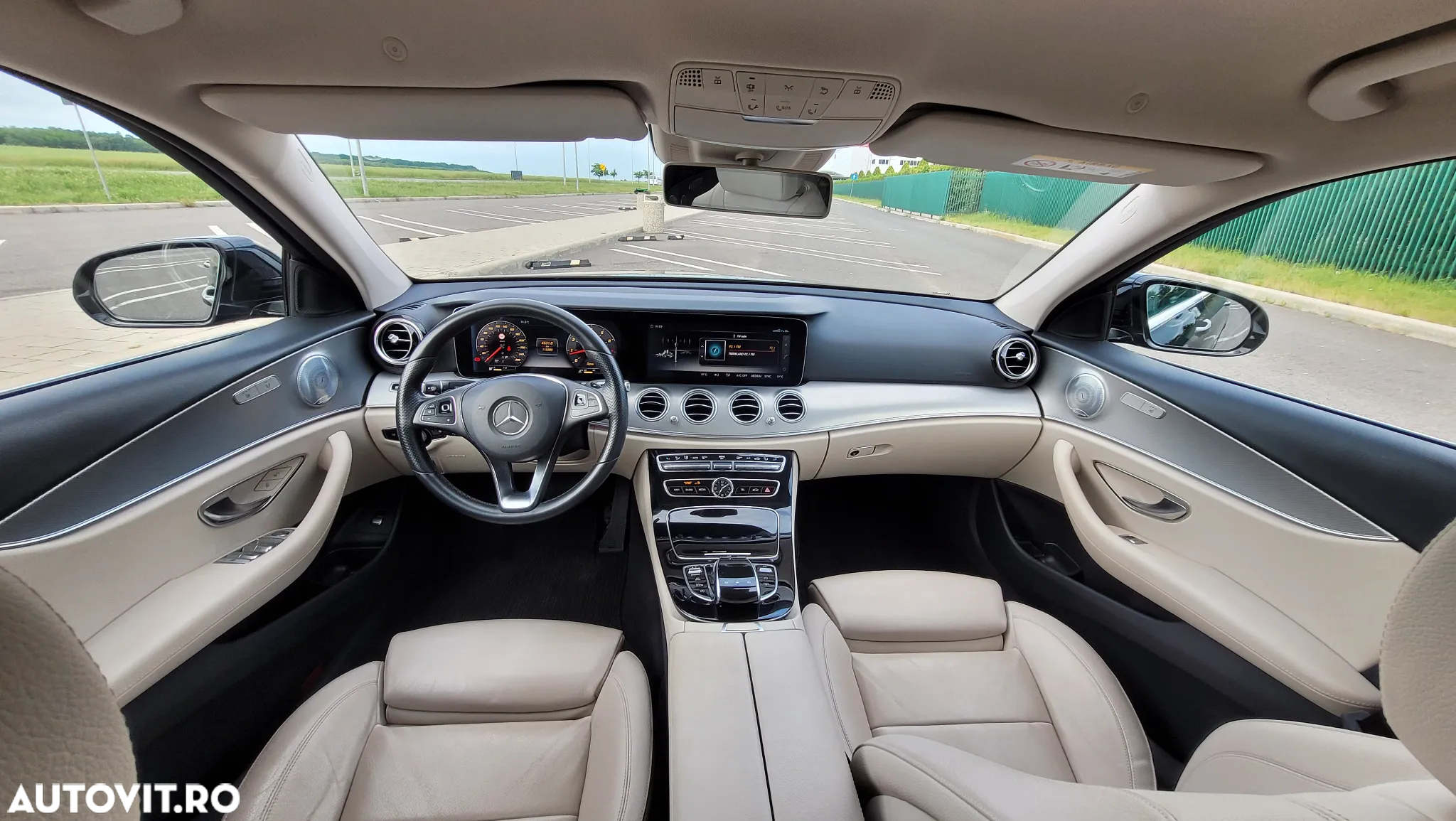 Mercedes-Benz E 200 4Matic 9G-TRONIC AMG Line - 10