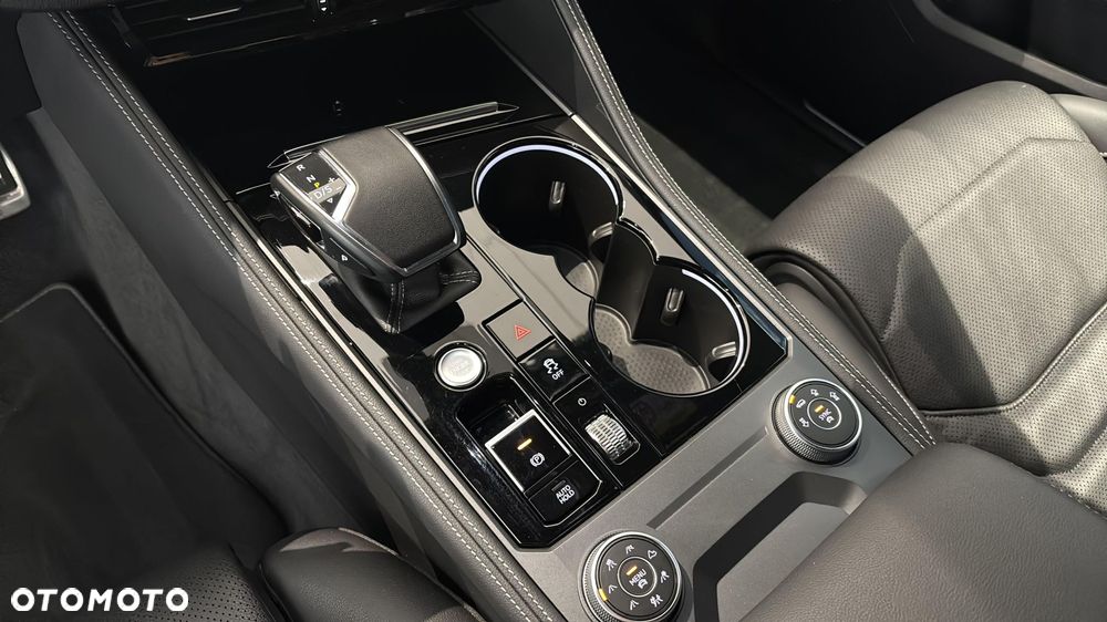 Volkswagen Touareg 3.0 V6 TDI 4Motion R-Line - 16