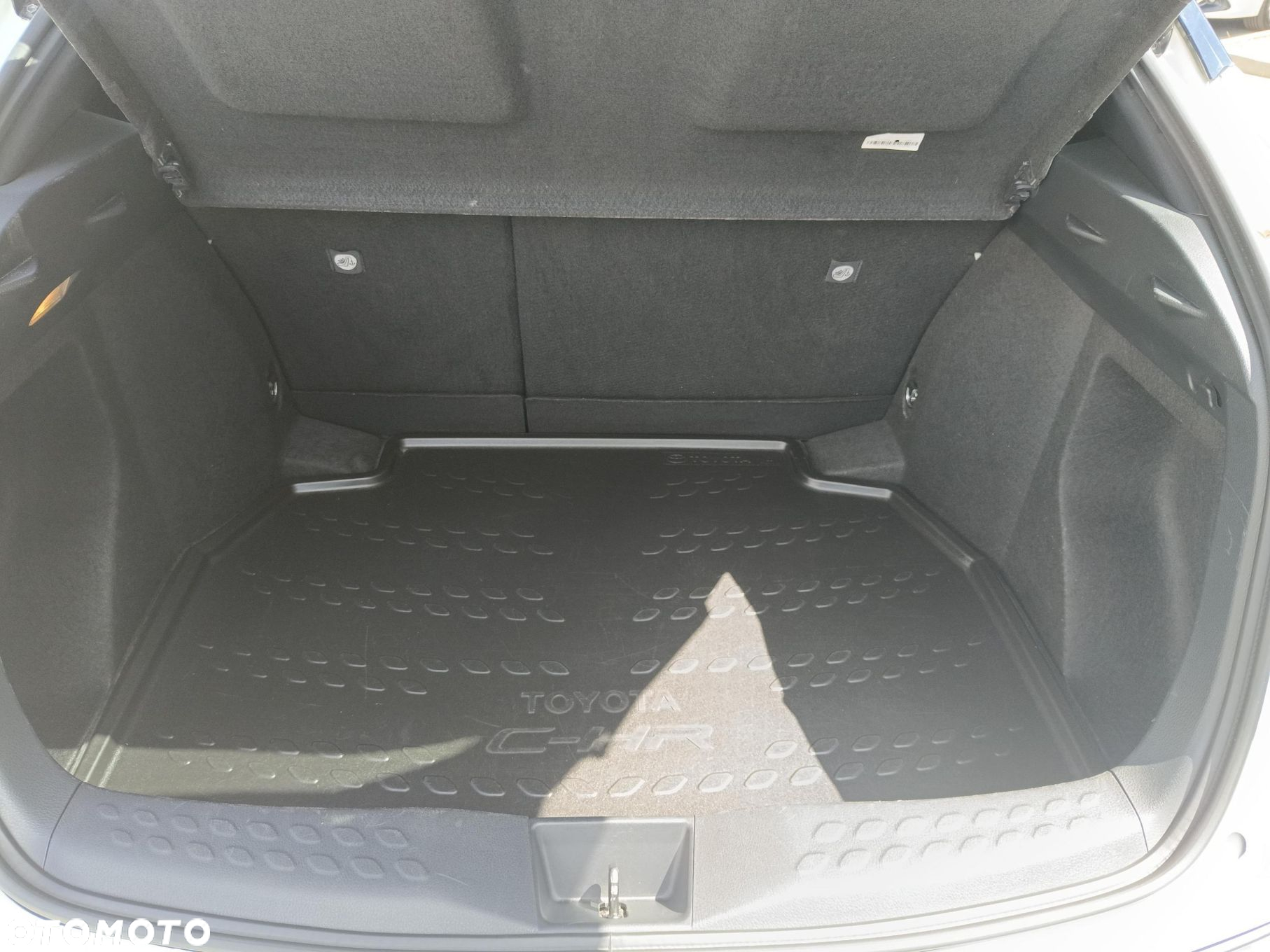 Toyota C-HR - 14