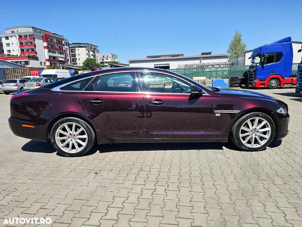 Jaguar XJ 3.0 V6 Diesel Premium Luxury - 36