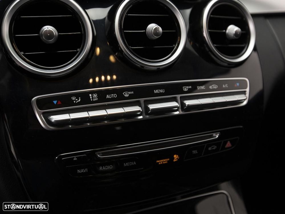 Mercedes-Benz C 200 - 23