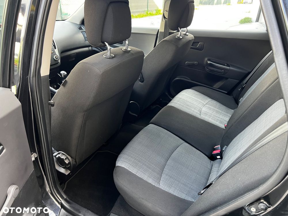 Kia Ceed - 17
