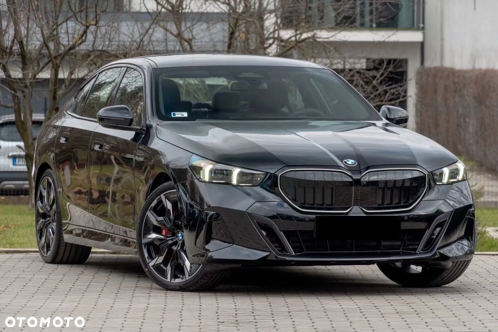 BMW Seria 5 540d xDrive mHEV M Sport - 4