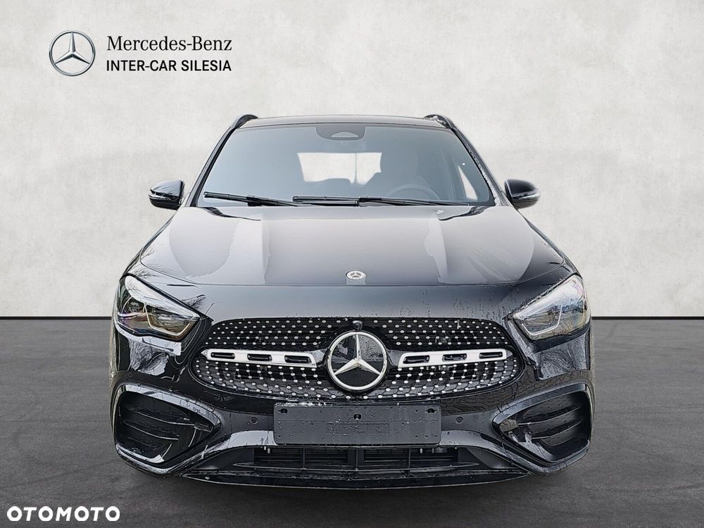 Mercedes-Benz GLA - 2