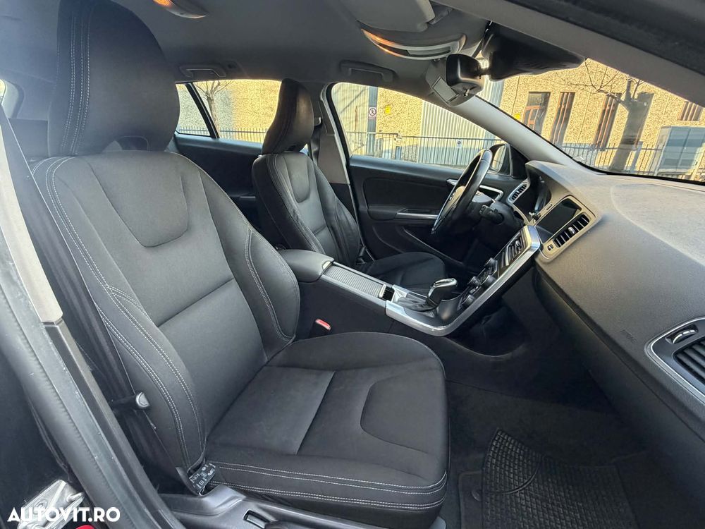 Volvo V60 D2 Geartronic Powershift RDesign - 11