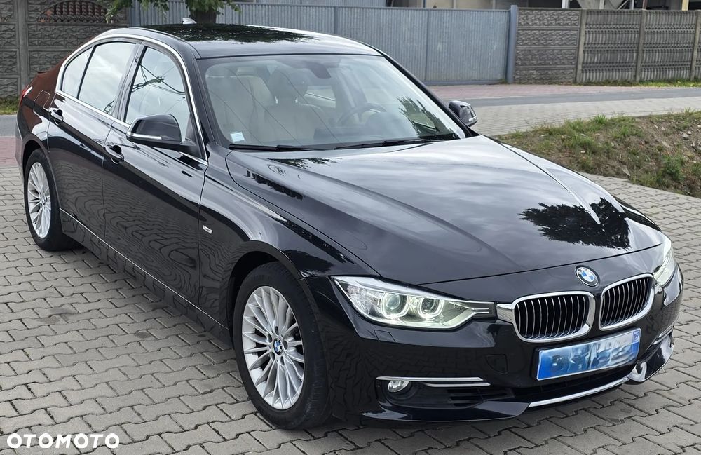 BMW Seria 3 320i Luxury Line - 3