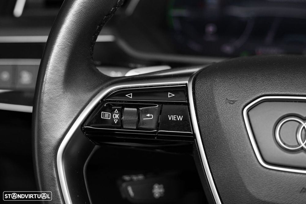 Audi e-tron 55 quattro Advanced - 37