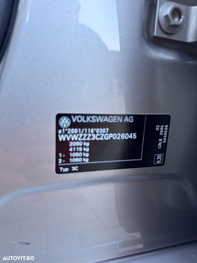 Volkswagen Passat 2.0 TDI Highline - 17