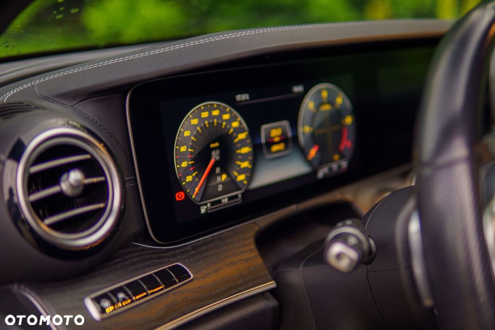 Mercedes-Benz Klasa E 400 d 4-Matic 9G-TRONIC - 7