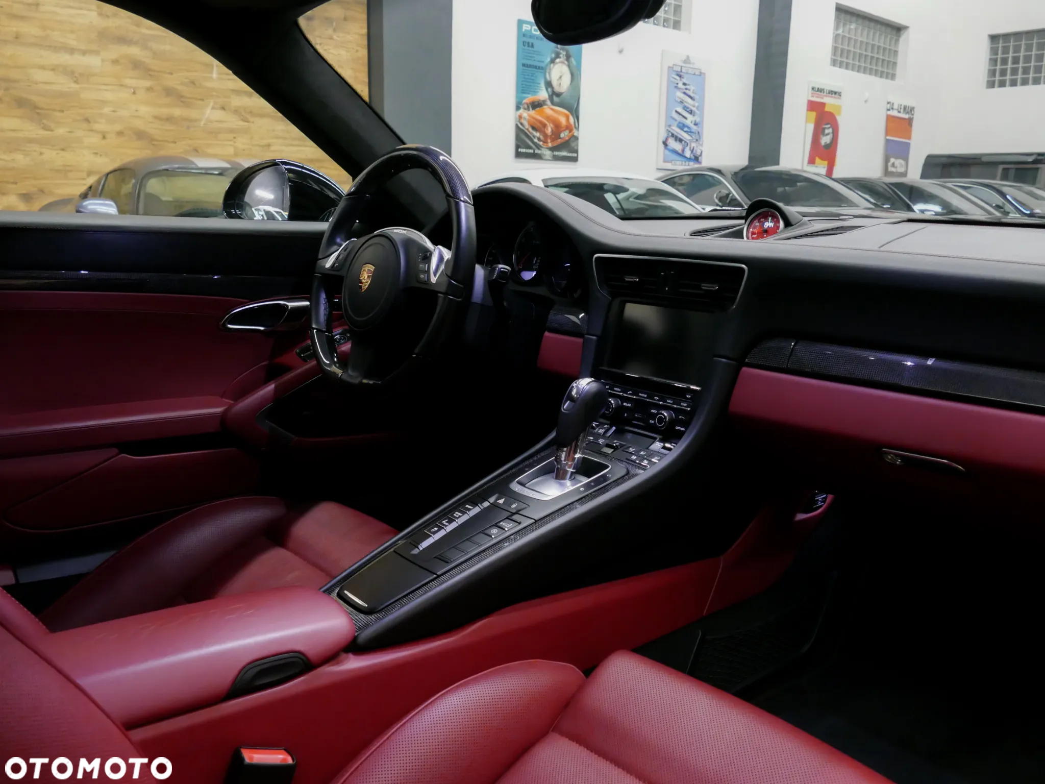 Porsche 911 Turbo S - 12