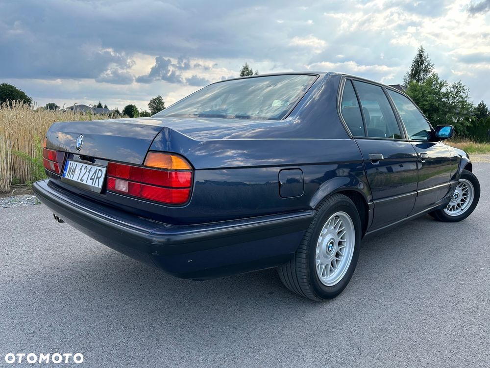 BMW Seria 7 730i - 11